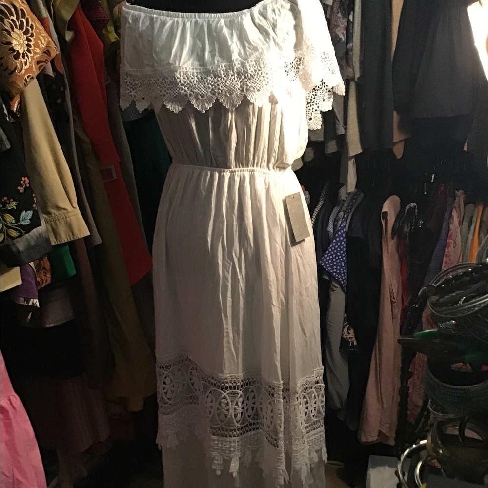 Off Shoulder White Summer Dress - Picture 8 of 13